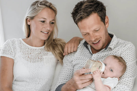 Paced Bottle Feeding for Babies & Newborns - Hegen Australia