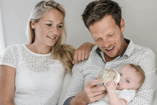 Paced Bottle Feeding For Babies & Newborns - Hegen Australia